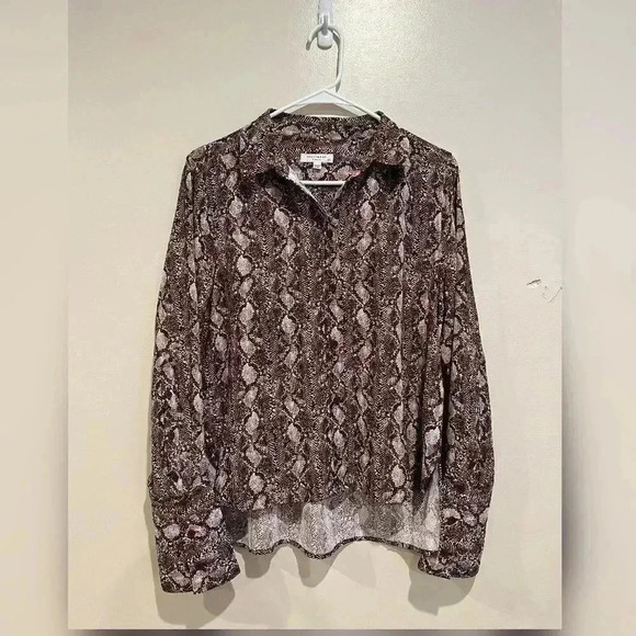 Equipment Huntley Snake Print High Low Blouse - Picture 4 of 4